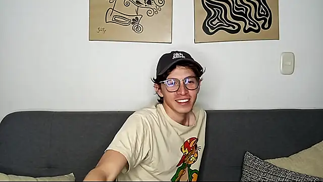 Snapshot of Norehg chatting on October 1, 8:53 am Norehg online show from October 1, 8:53 am