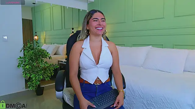 kataliina   online show from April 21, 12:00 pm