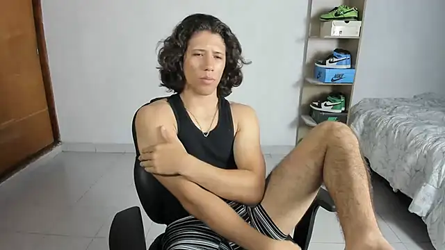 imtonny19 online show from February 6, 2:00 am