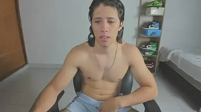 imtonny19 online show from March 4, 12:18 am