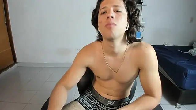 imtonny19 online show from December 19, 2:51 am