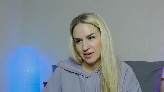 SofiJames online show from January 7, 6:16 am