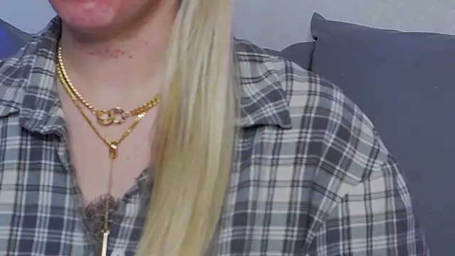 SofiJames online show from February 27, 11:10 am