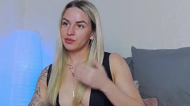 SofiJames online show from March 23, 6:26 am