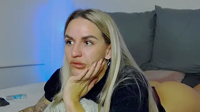 SofiJames online show from November 8, 7:19 am