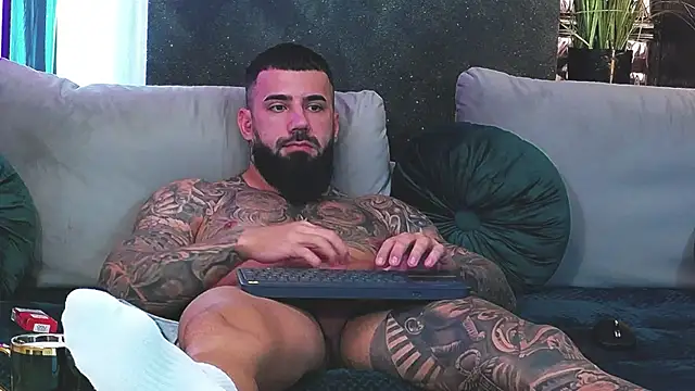 masterkingofmusclee online show from January 9, 9:37 am