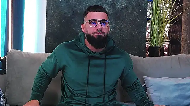 masterkingofmusclee online show from March 3, 1:20 pm