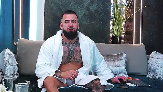 masterkingofmusclee online show from March 5, 6:54 am