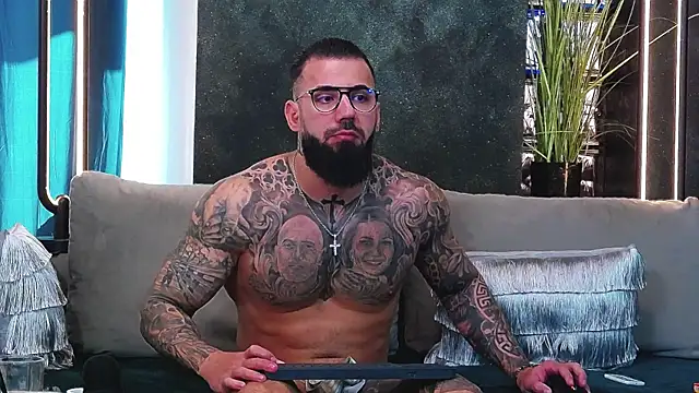 masterkingofmusclee online show from March 5, 10:00 am