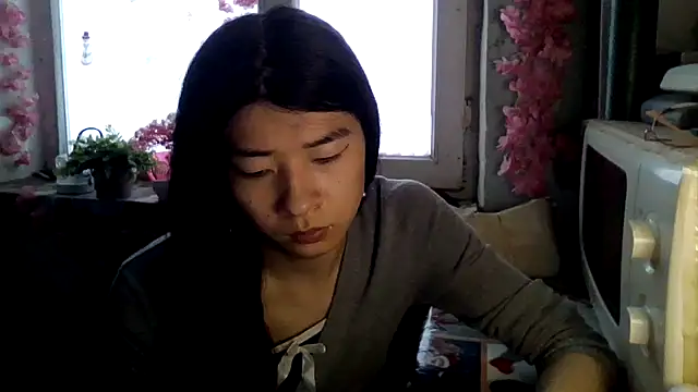 CarlyJoy online show from February 2, 10:58 am