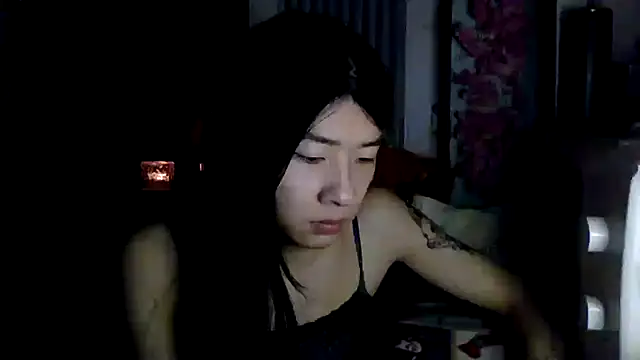 CarlyJoy online show from March 6, 2:57 pm