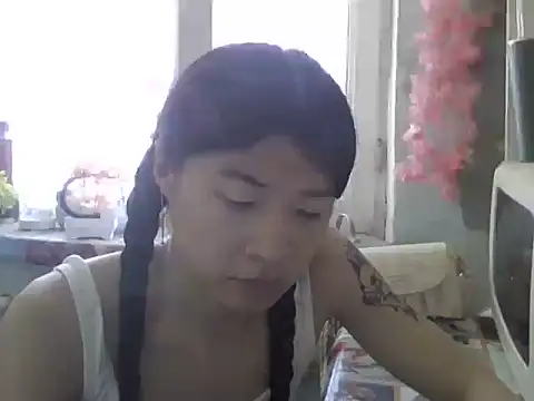 CarlyJoy online show from May 29, 10:24 am