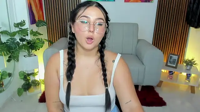 iraide castro online show from February 11, 6:44 pm