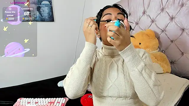 im amber online show from March 7, 12:56 pm