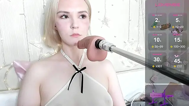 Kaya Devis online show from June 11, 4:43 am