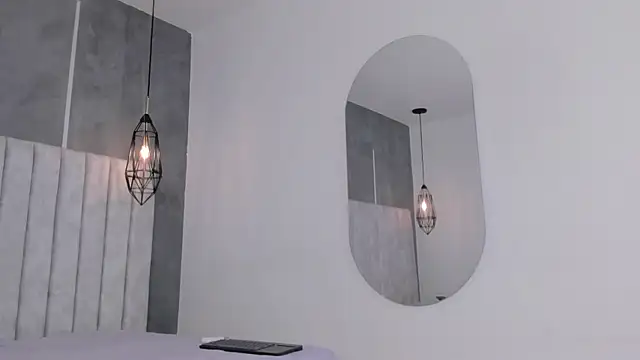 chloe d online show from February 26, 1:30 pm