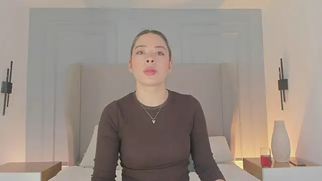 chloe d online show from March 27, 11:54 am