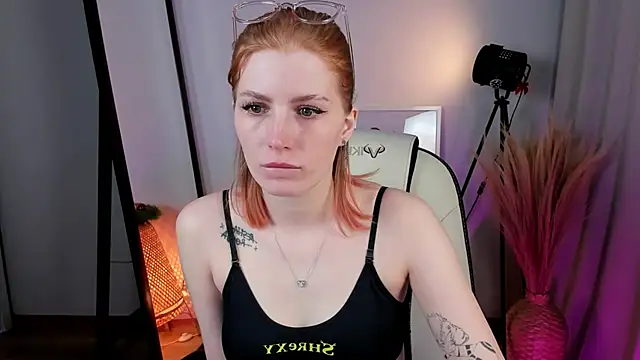 Mira  Blush online show from December 29, 1:38 pm