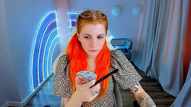 Mira  Blush online show from February 28, 1:47 pm