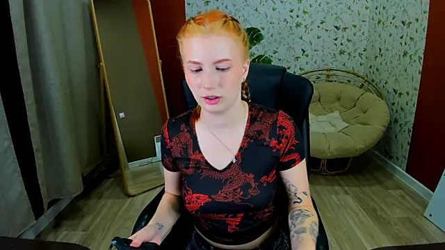 Mira  Blush online show from November 14, 9:13 pm