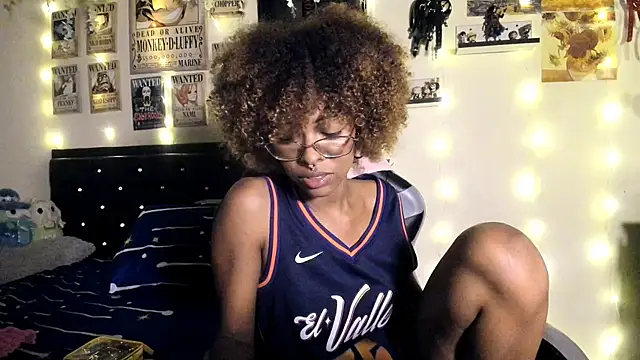 Snapshot of Cristal_Jonas@xh chatting on October 25, 4:31 am Cristal Jonasxh online show from October 25, 4:31 am