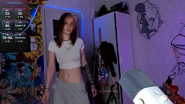 Sunny Mouse  online show from February 12, 6:30 pm