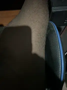 Yurt000 online show from January 25, 7:07 pm