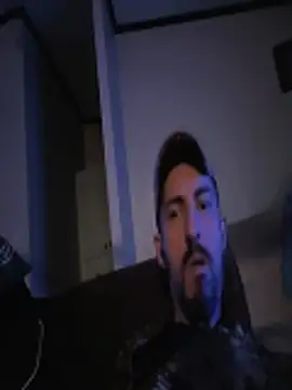 Bi curious86 online show from December 4, 5:28 am