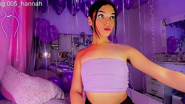 Hannahsmit online show from October 22, 12:38 pm