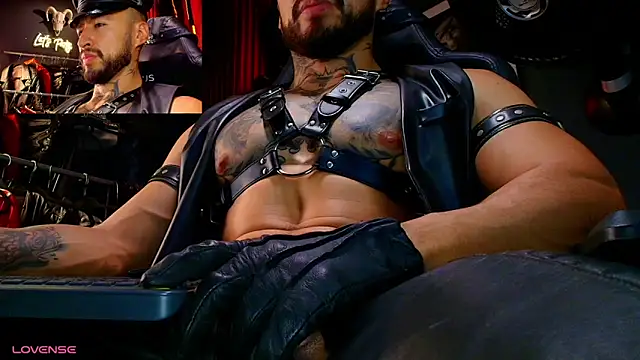 billyMayer  online show from March 25, 6:14 pm