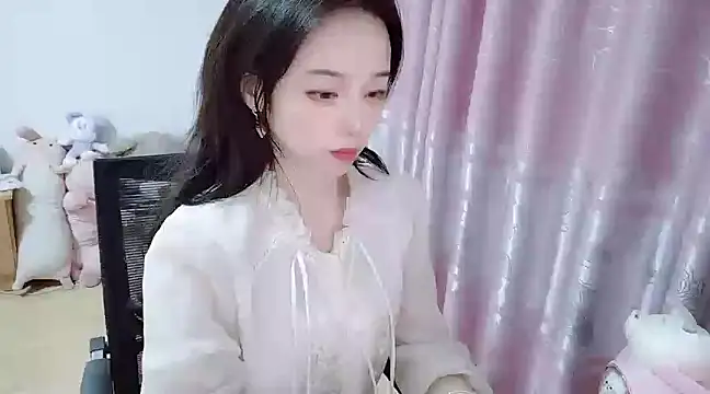 wwcc123 online show from March 13, 2:23 pm