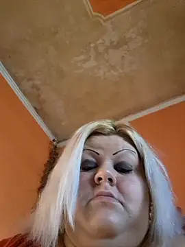 ducicsajsziii online show from November 2, 10:39 am