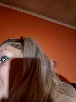 ducicsajsziii online show from March 1, 11:45 am