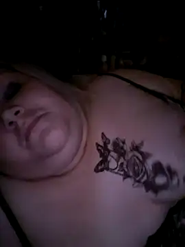 ducicsajsziii online show from March 18, 11:41 pm