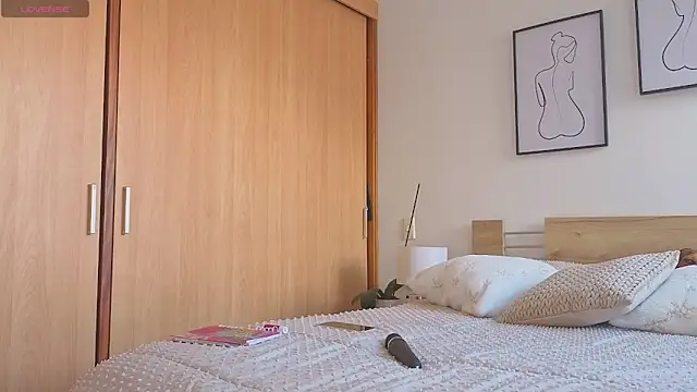 sweet sophia90s online show from December 17, 3:40 pm