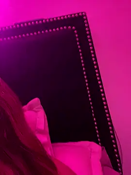 sexyyykloee online show from December 18, 4:40 am