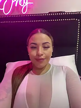 sexyyykloee online show from March 2, 7:15 am