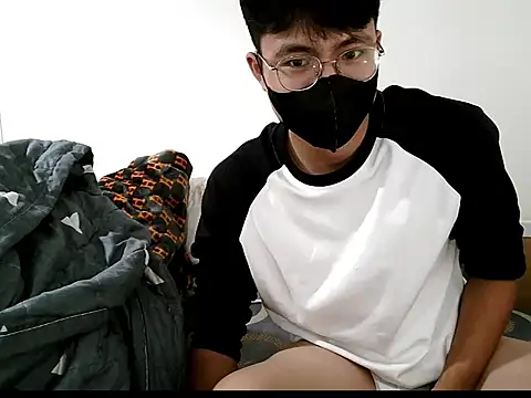 Gwencloudy online show from October 5, 9:40 am