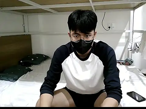 Gwencloudy online show from October 10, 2:16 pm