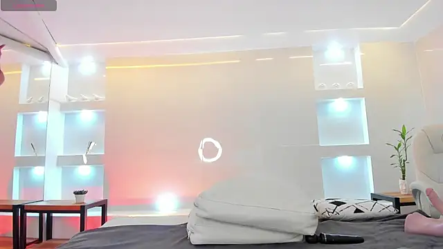 martina mayers online show from March 6, 12:43 am