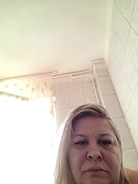 AriannaMilf online show from March 14, 9:03 am