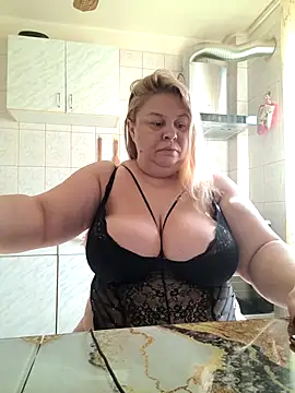 AriannaMilf online show from October 22, 8:47 am