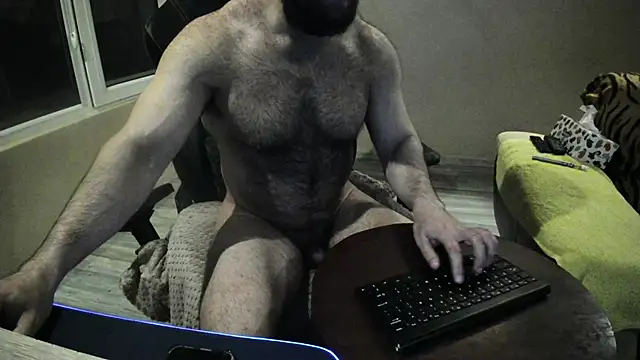 Snapshot of Hugealphabeast chatting on March 14, 9:43 pm Hugealphabeast online show from March 14, 9:43 pm