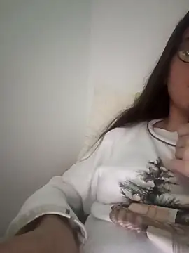 bruna safadinhaa online show from April 14, 3:51 pm