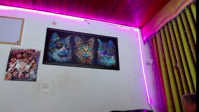 Snapshot of Niky_777 chatting on February 14, 4:04 am Niky 777 online show from February 14, 4:04 am