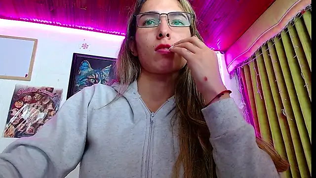 Snapshot of Niky_777 chatting on February 14, 7:07 am Niky 777 online show from February 14, 7:07 am