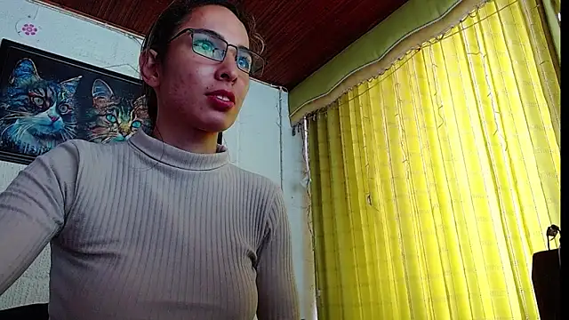 Snapshot of Niky_777 chatting on February 25, 7:03 pm Niky 777 online show from February 25, 7:03 pm