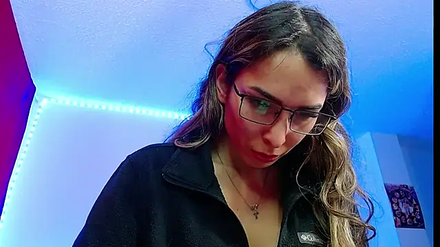 Snapshot of Niky_777 chatting on March 18, 7:42 pm Niky 777 online show from March 18, 7:42 pm