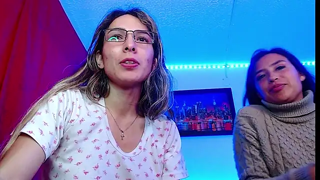 Snapshot of Niky_777 chatting on March 22, 10:15 pm Niky 777 online show from March 22, 10:15 pm