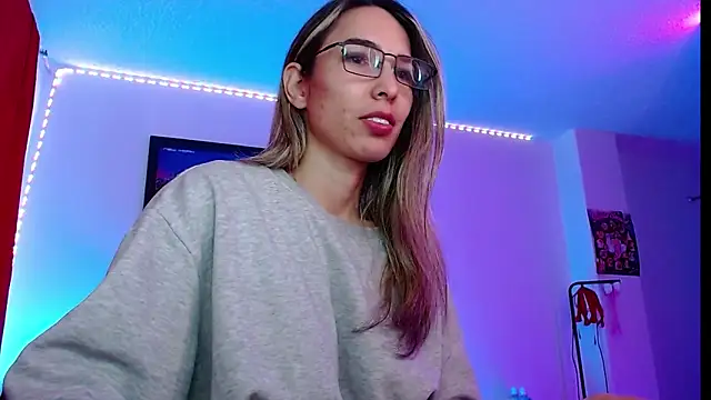 Snapshot of Niky_777 chatting on September 29, 6:13 pm Niky 777 online show from September 29, 6:13 pm